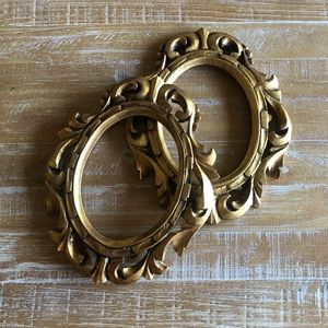 Vintage Gold Wood Carved Oval Frames Set of 2